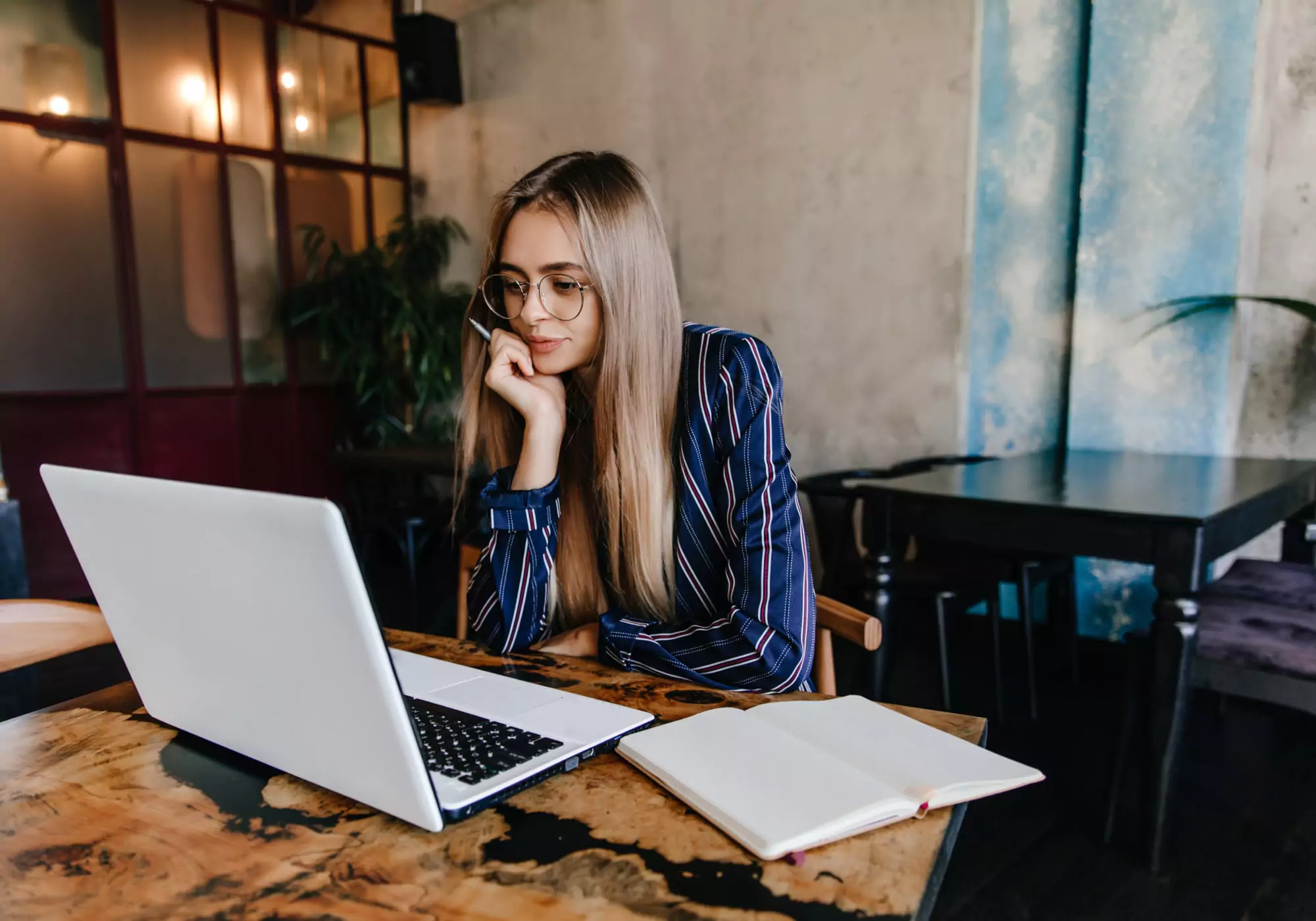 Lee más sobre el artículo Discover the Dynamic World of Caricature Fashion