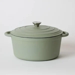 George Collective – Cast Iron Round Casserole 28cm – Matte Sage/Silver Lid